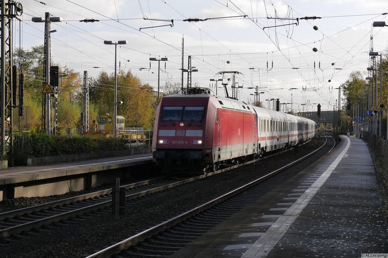 IC1926 Berlin Ost Bhf. durch Recklinghausen-Süd 101-035-4_DB_IC1926_Berlin Ost Bhf_13-11-2017_Recklinghausen-Süd (1).JPG