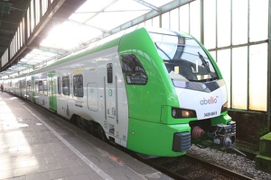 3429 004 als RB 32 in Duisburg Hbf