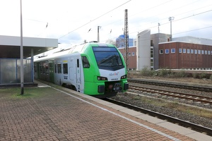 3429 004 als RB 32 in Duisburg Hbf