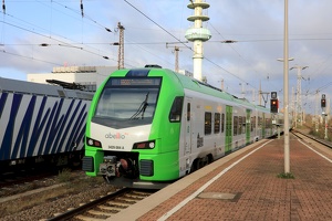 3429 004 als RB 32 in Duisburg Hbf