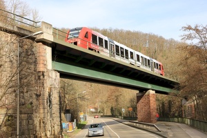 623 007 auf der Weschnitzbrücke in Weinheim