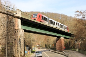 623 007 auf der Weschnitzbrücke in Weinheim