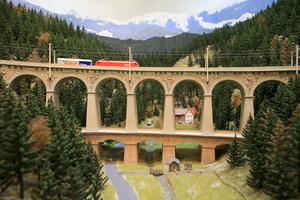 B374850
