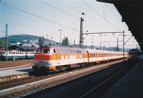 218 143-6 am 10.08.1986 in Siegen Hbf anlässlich des Bahnhofsfest zum Jubliäum 125 Jahre Eisenbahn im Siegerland